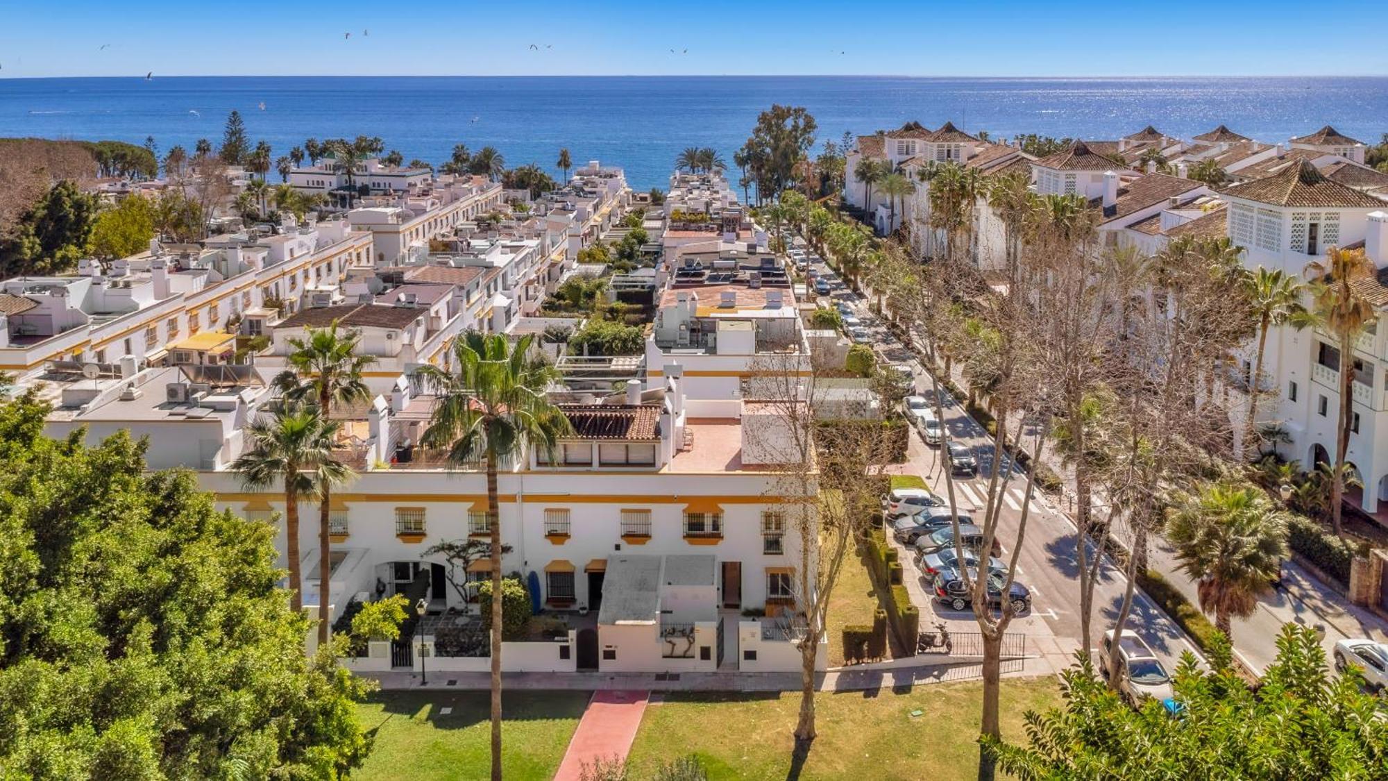 Vakantiehuis Casa Petit Palais - Marbellamar *